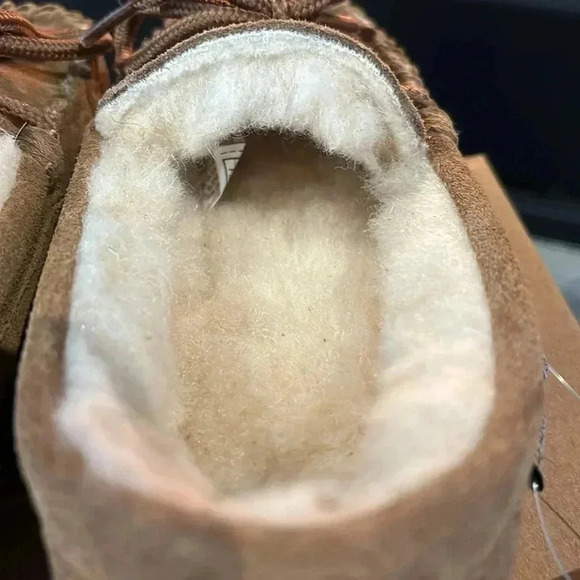 BEARPAW Moc II Youth, suede upper, sheepskin lined, rubber outsole slippers - Picture 5 of 9